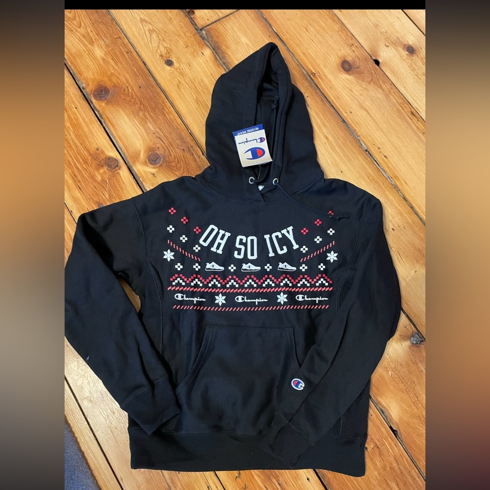 Women’s Champion Reverse Weave Hoodie! New!
